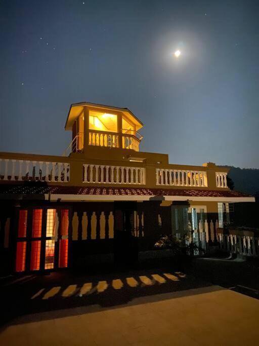 Shangri-La Valley Retreat Karjat Exterior foto